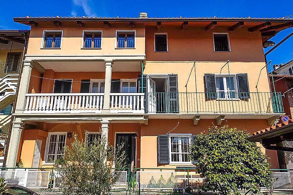 Photo of Outdoor in Palazzo Canavese