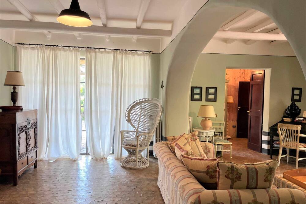 Photo of Livingroom in Pollara