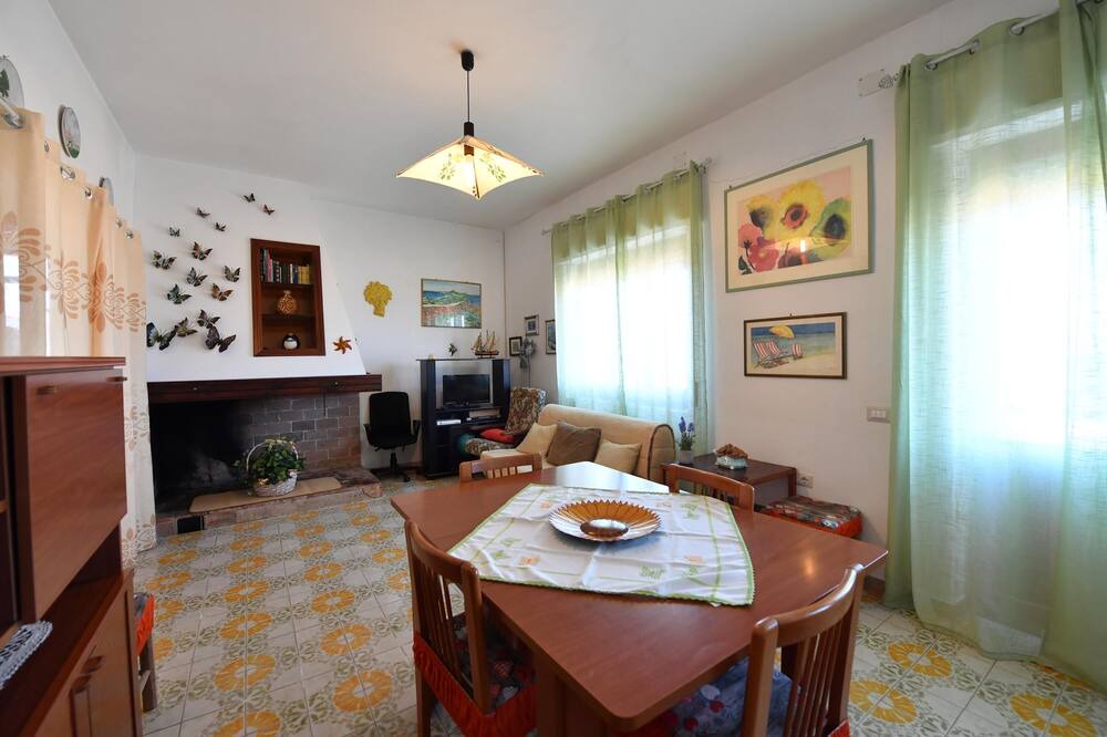 Photo of Livingroom in S'Archittu