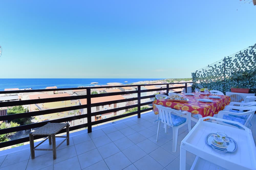 Photo of Patio Balcony in S'Archittu
