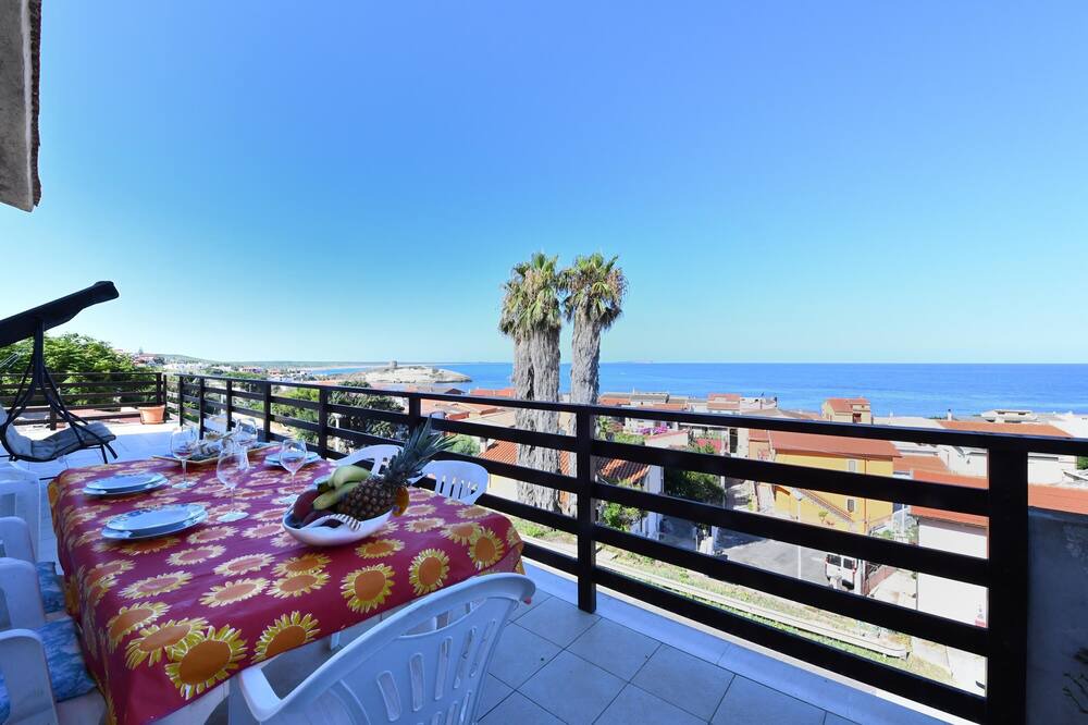 Photo of Patio Balcony in S'Archittu