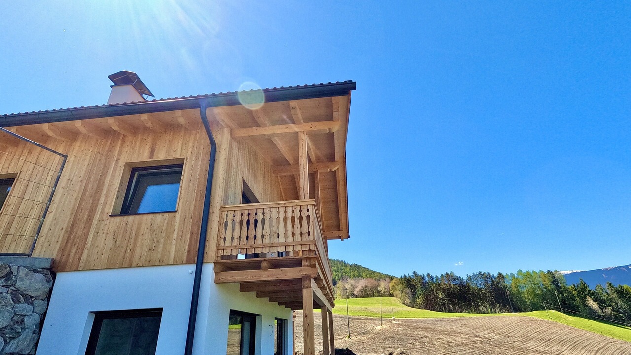 Photo of Buildings in Gudon