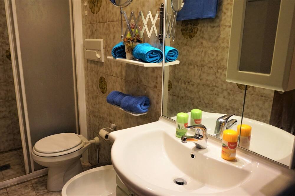 Photo of Bathroom in Aprilia Marittima