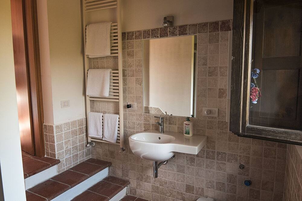 Photo of Bathroom in Santa Maria d'Alto Cielo