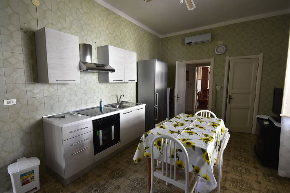 Photo of Kitchen in Torre Santa Sabina