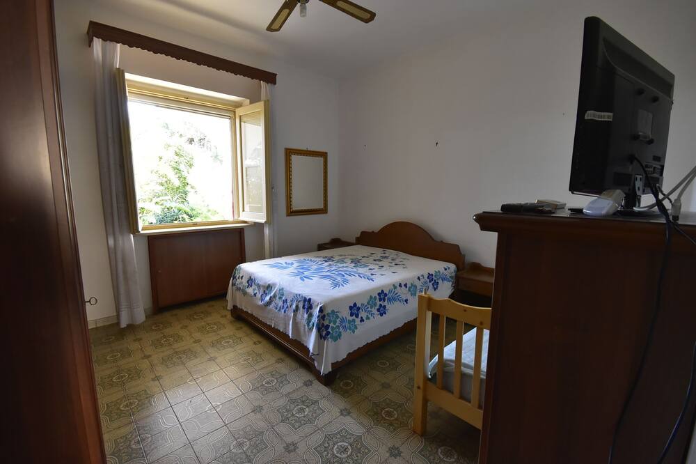 Photo of Bedroom in Torre Santa Sabina