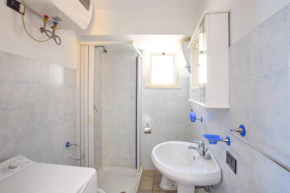 Photo of Bathroom in Le Castella