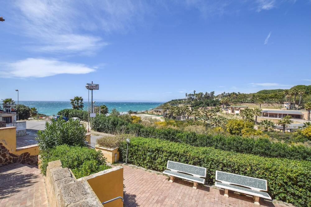 Photo of Bedroom in Le Castella