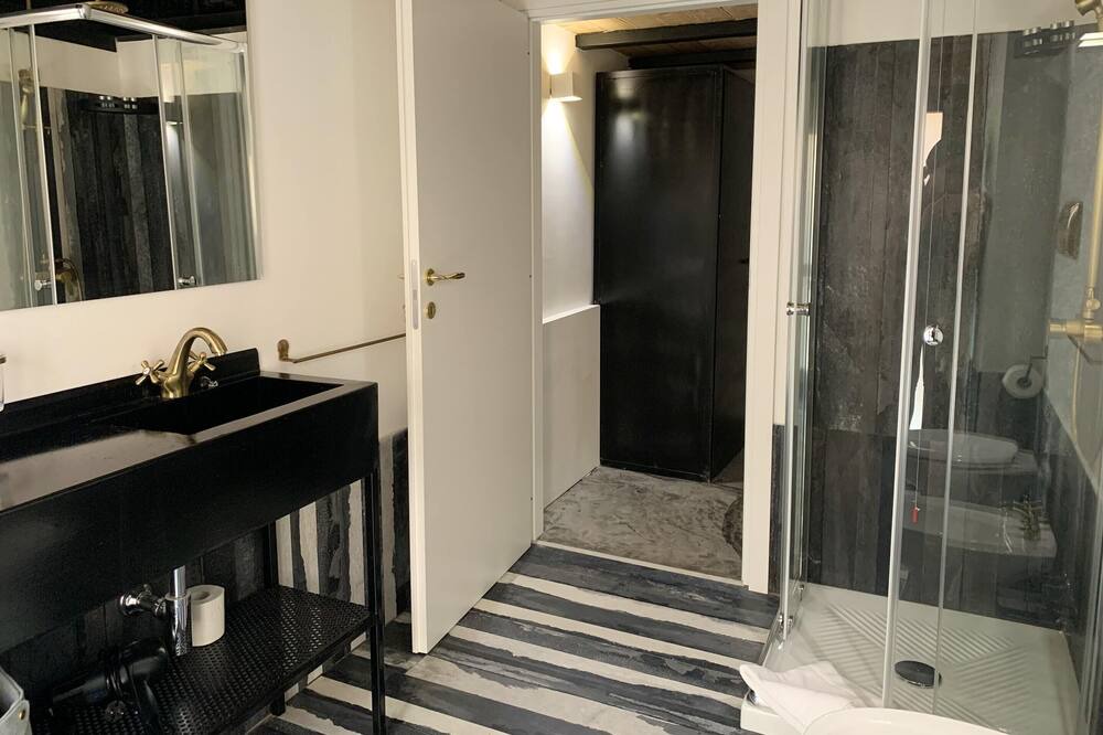 Photo of Bathroom in Marina District