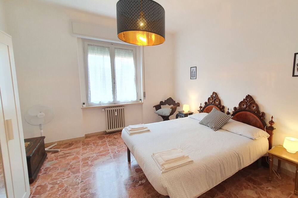 Photo of Bedroom in Forli