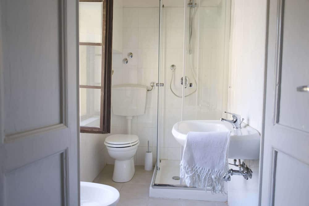 Photo of Bathroom in Erba