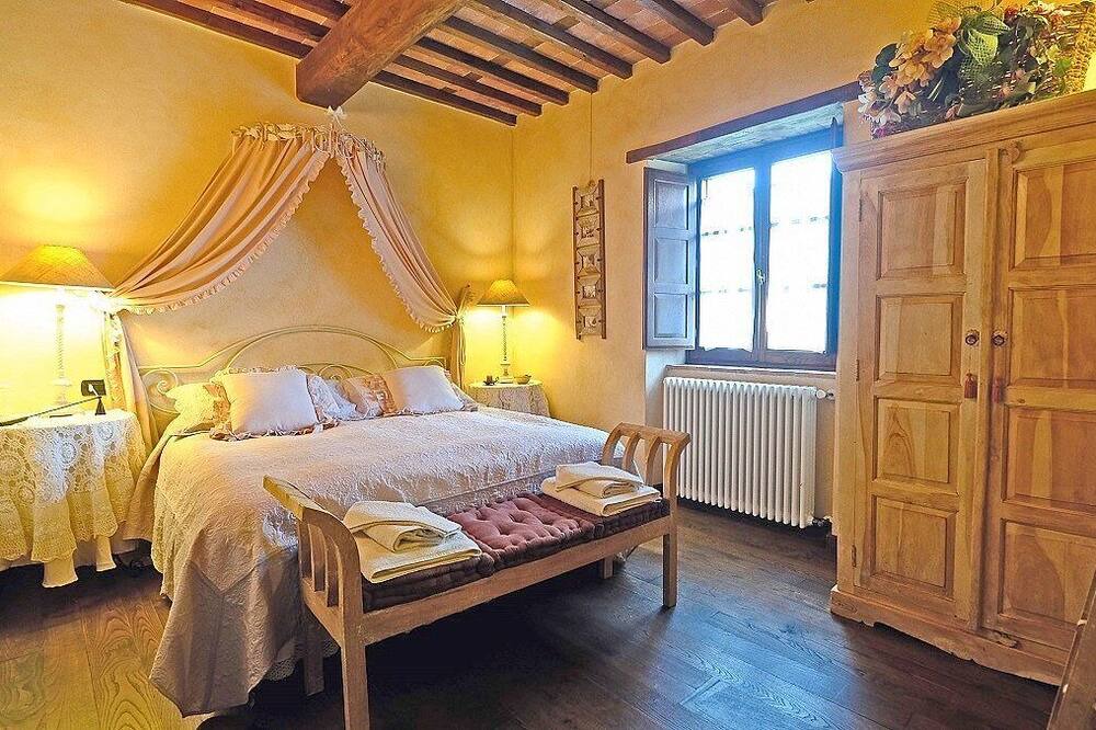 Photo of Bedroom in Pieve Fosciana