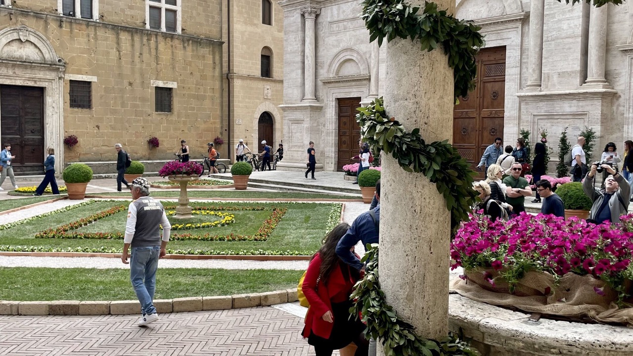 Photo of Others in Pienza