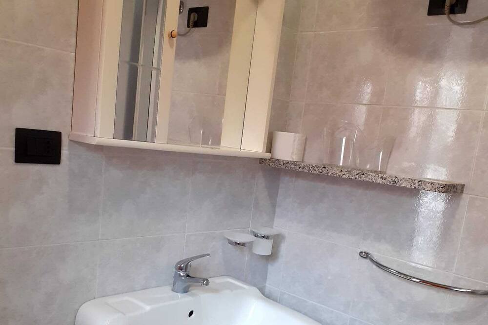 Photo of Bathroom in Selargius