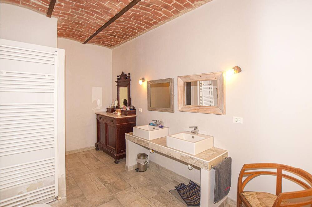 Photo of Bathroom in Montaldo Bormida