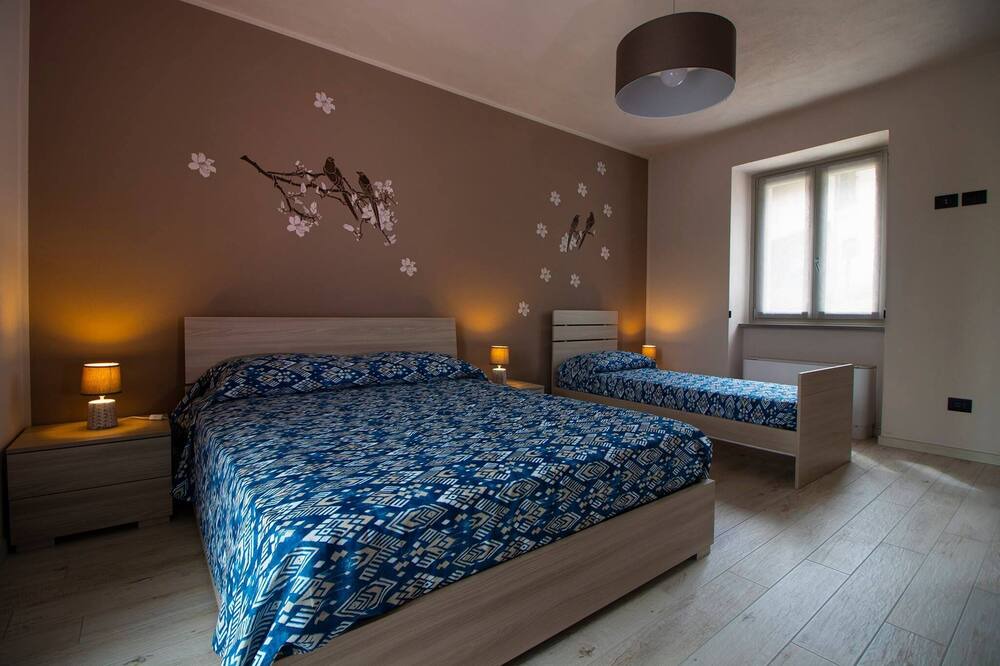 Photo of Bedroom in Santo Stefano Belbo