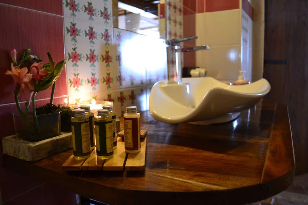 Photo of Bathroom in Barisciano