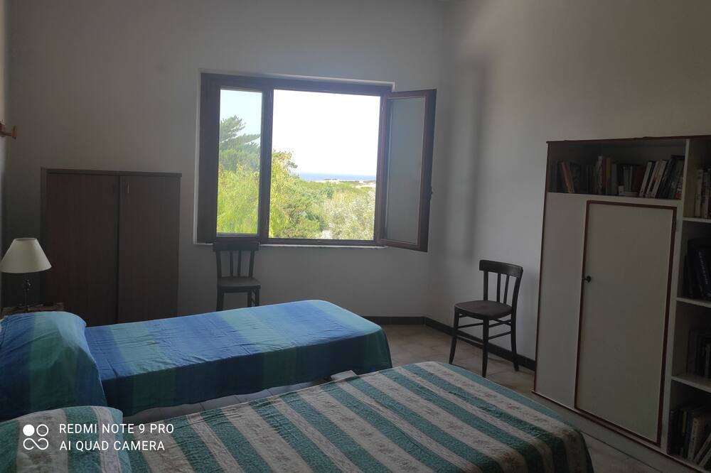 Photo of Bedroom in S'Archittu
