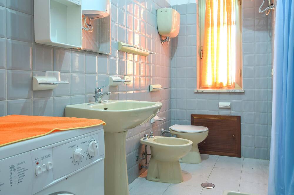 Photo of Bathroom in Vibo Marina