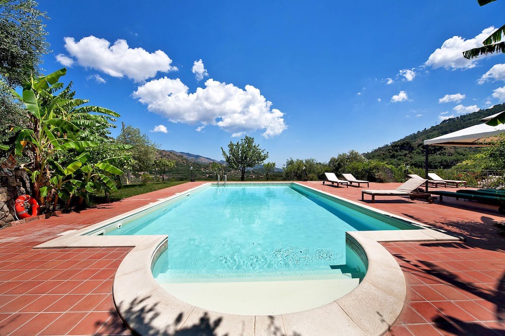 Photo of Outdoor in Mitogio