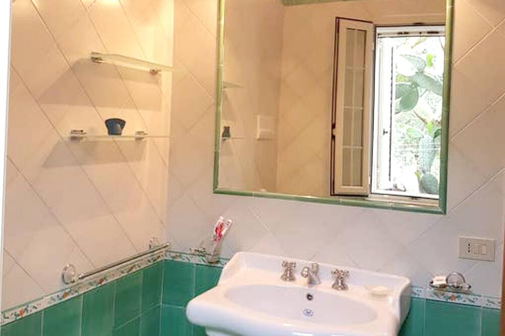 Photo of Bathroom in Caccamo