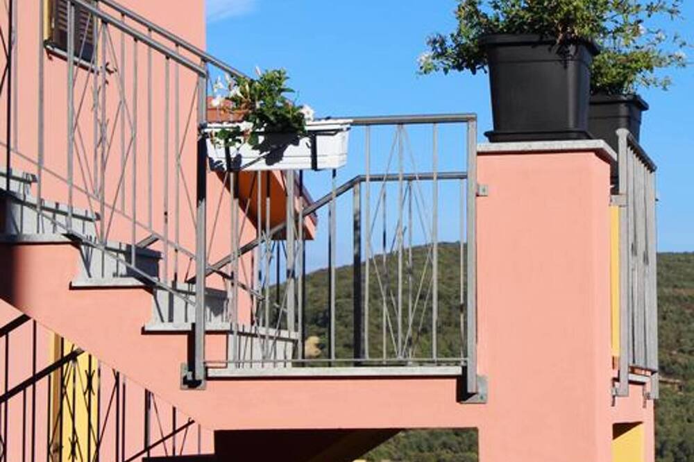 Photo of Patio Balcony in Nughedu Santa Vittoria