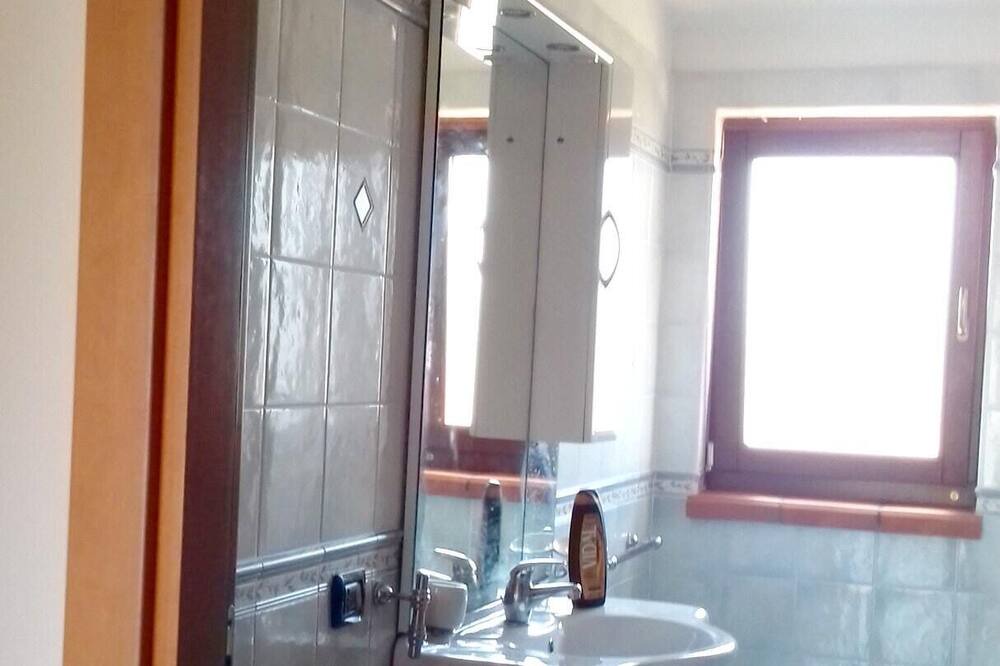Photo of Bathroom in Eboli