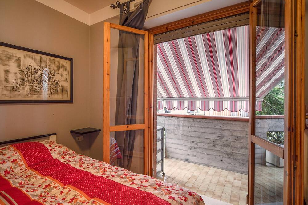 Photo of Bedroom in Grottammare