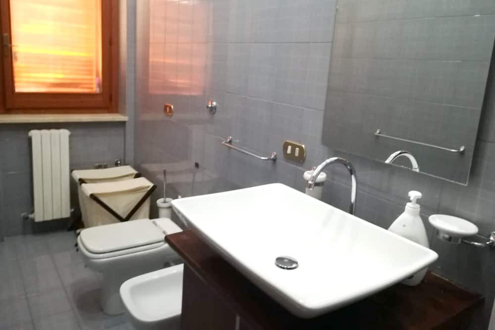 Photo of Bathroom in Mendicino