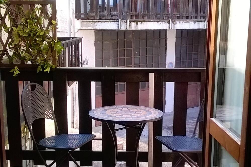 Photo of Patio Balcony in Nebbiuno