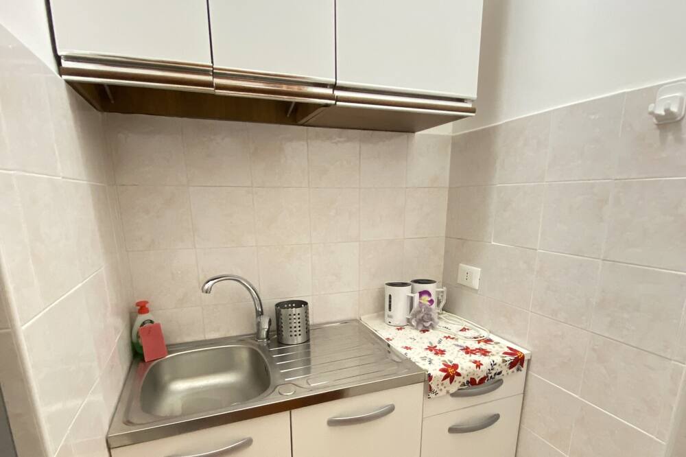 Photo of Kitchen in Rione XVIII Castro Pretorio