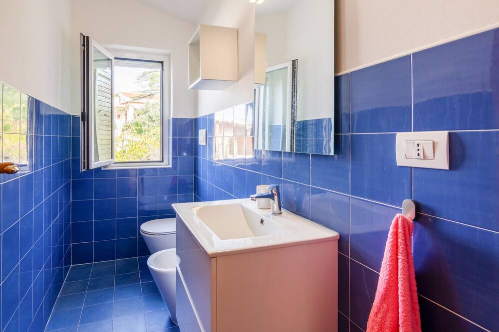 Photo of Bathroom in Cucco-Riviere