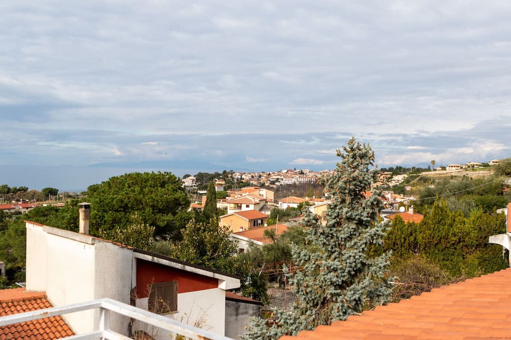 Photo of Patio Balcony in Cucco-Riviere