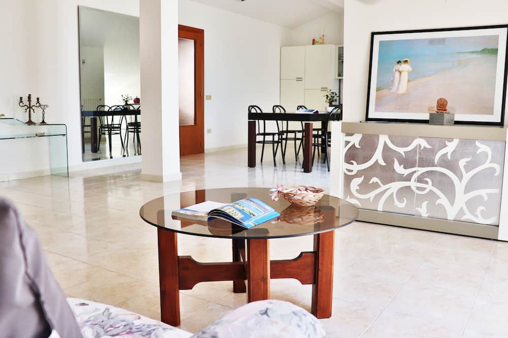 Photo of Livingroom in Lido Riccio