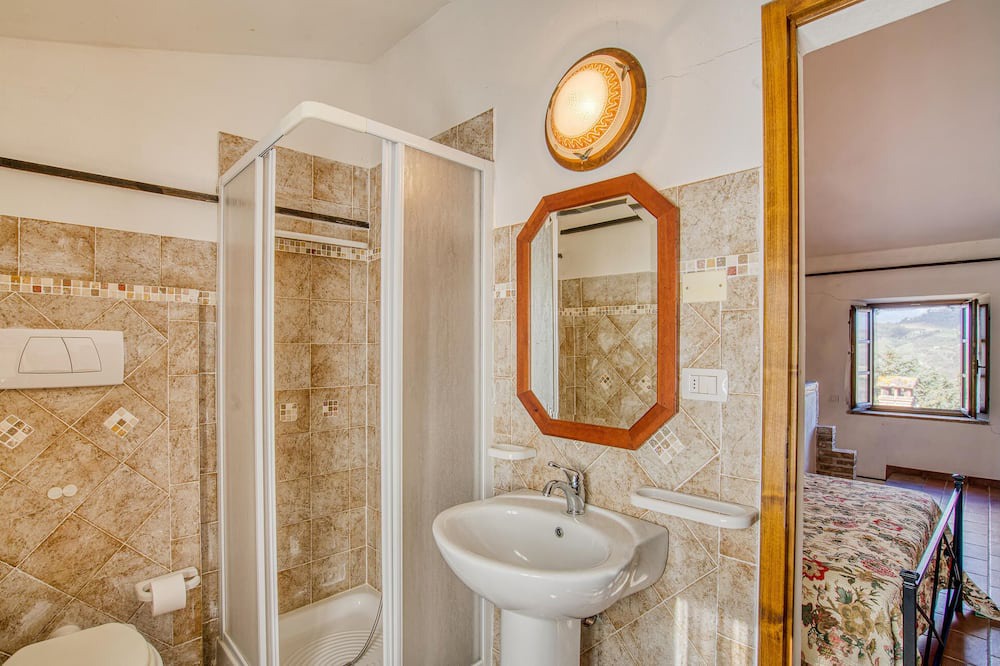 Photo of Bathroom in Radicondoli