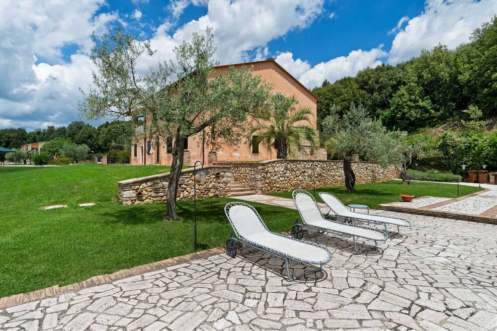 Photo of Outdoor in Montoro