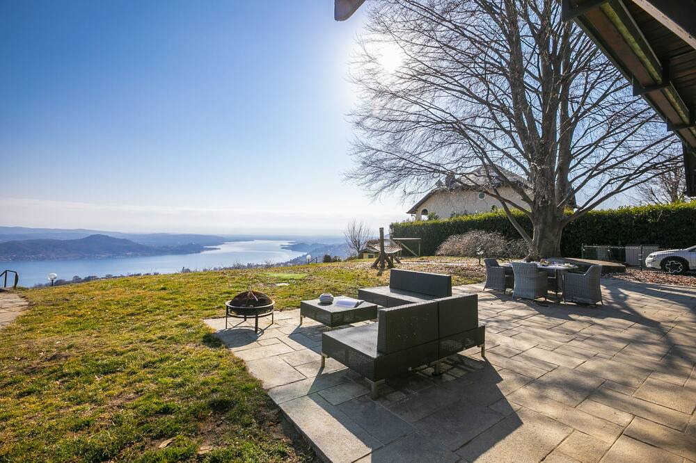 Photo of Patio Balcony in Nebbiuno