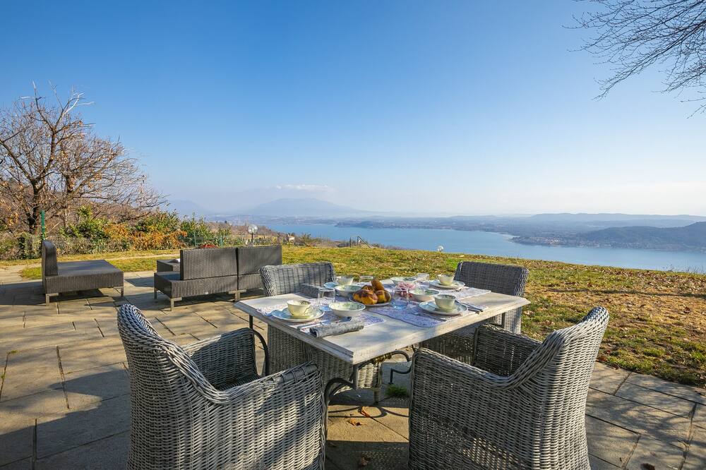 Photo of Patio Balcony in Nebbiuno