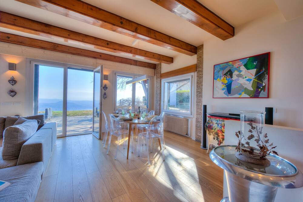 Photo of Livingroom in Nebbiuno