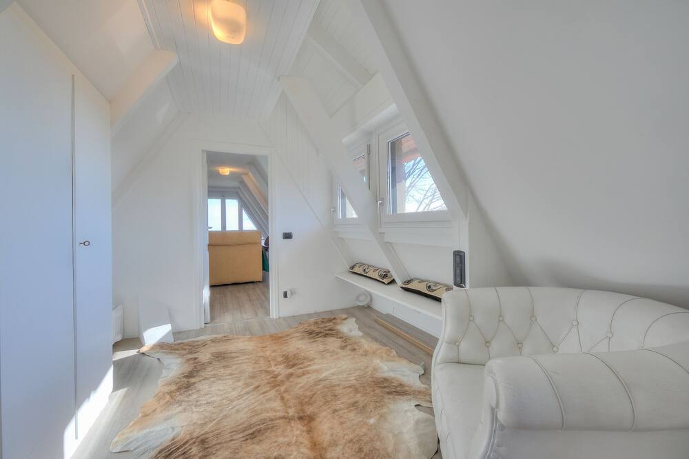 Photo of Livingroom in Nebbiuno