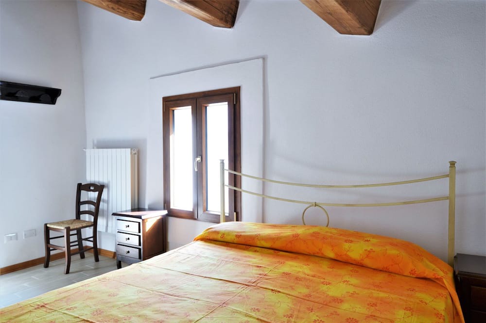 Photo of Bedroom in Fornovolasco