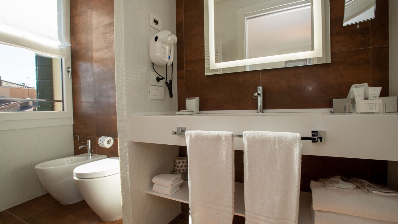Photo of Bathroom in Historic Centre