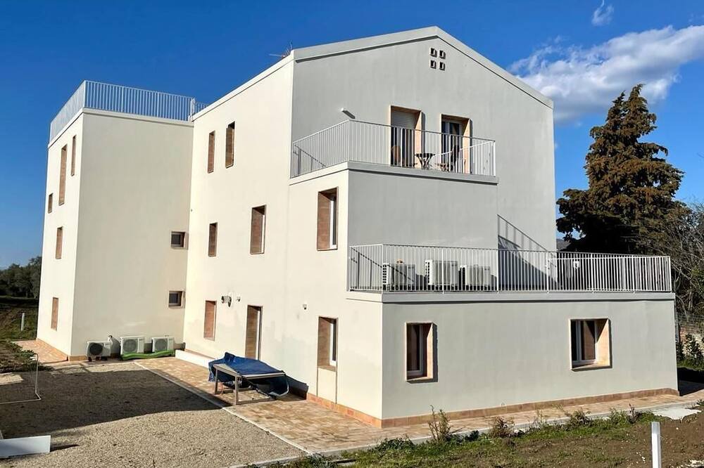 Photo of Outdoor in Paternopoli