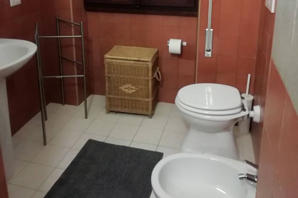 Photo of Bathroom in Tolfa