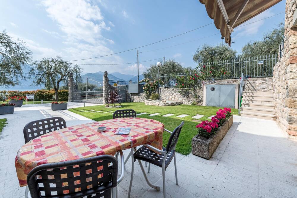 Photo of Patio Balcony in Assenza