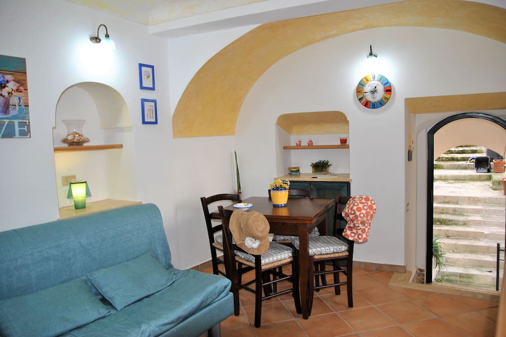 Photo of Livingroom in Latina Lido