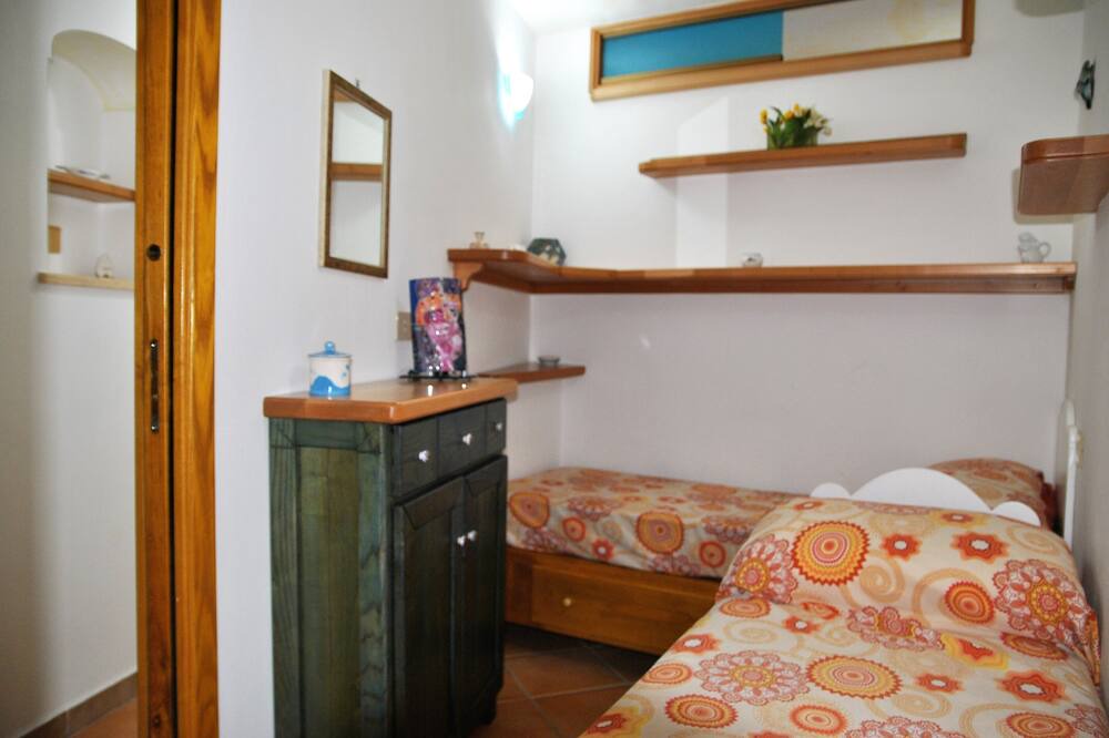 Photo of Bedroom in Latina Lido