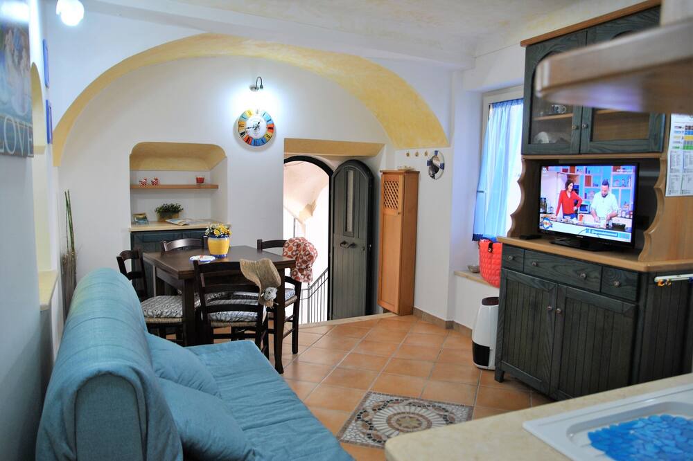 Photo of Bedroom in Latina Lido