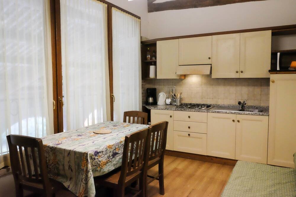 Photo of Kitchen in Longare