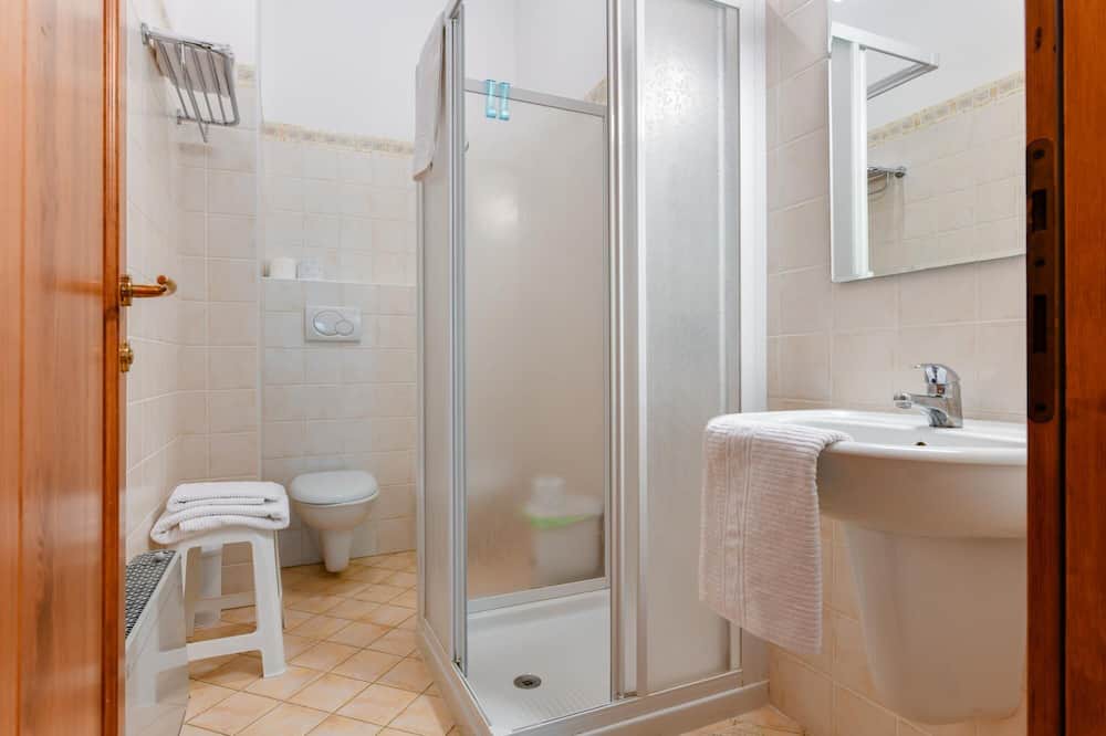 Photo of Bathroom in Longare